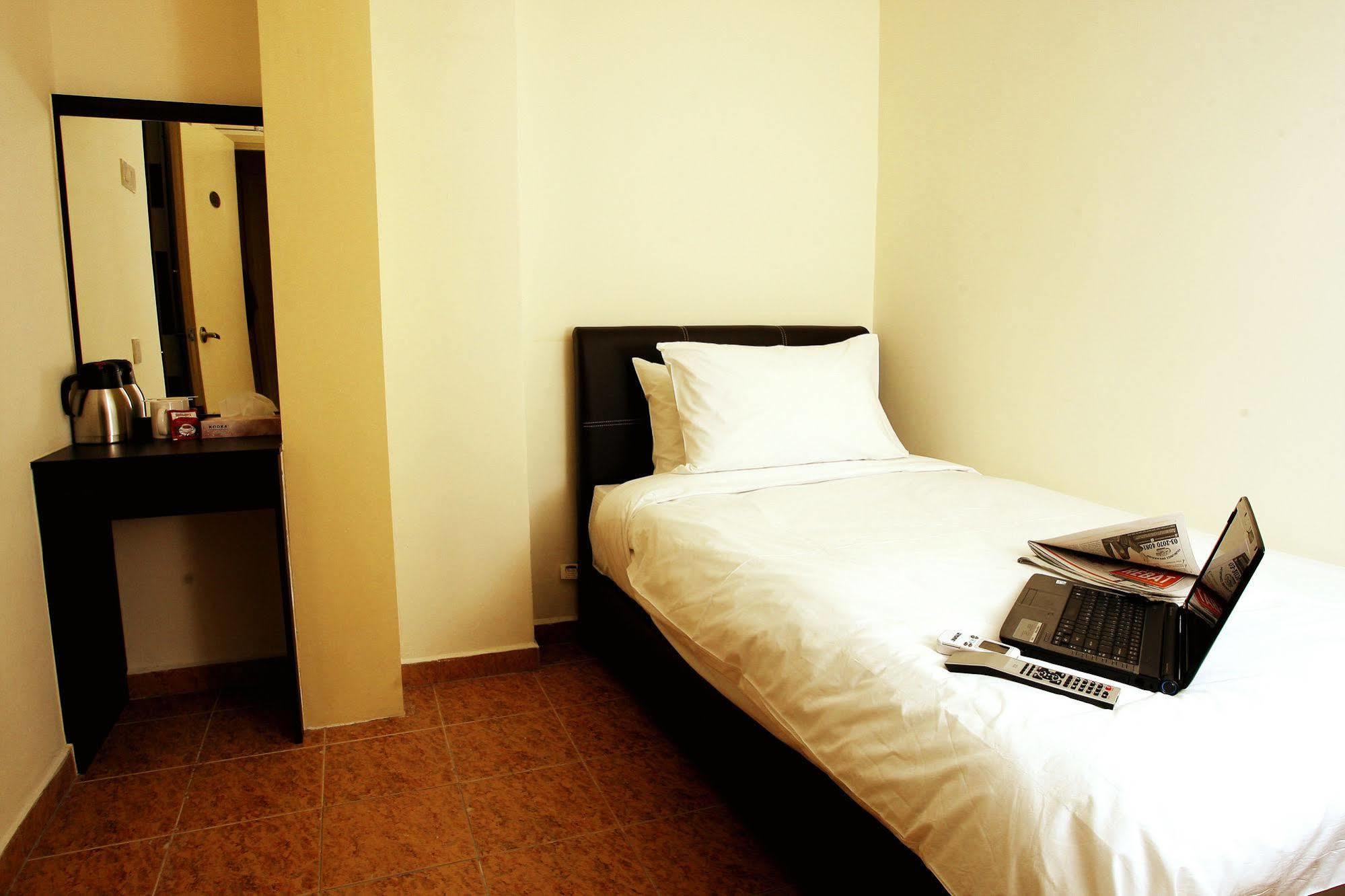 T-hotel Jb Hotel 2*