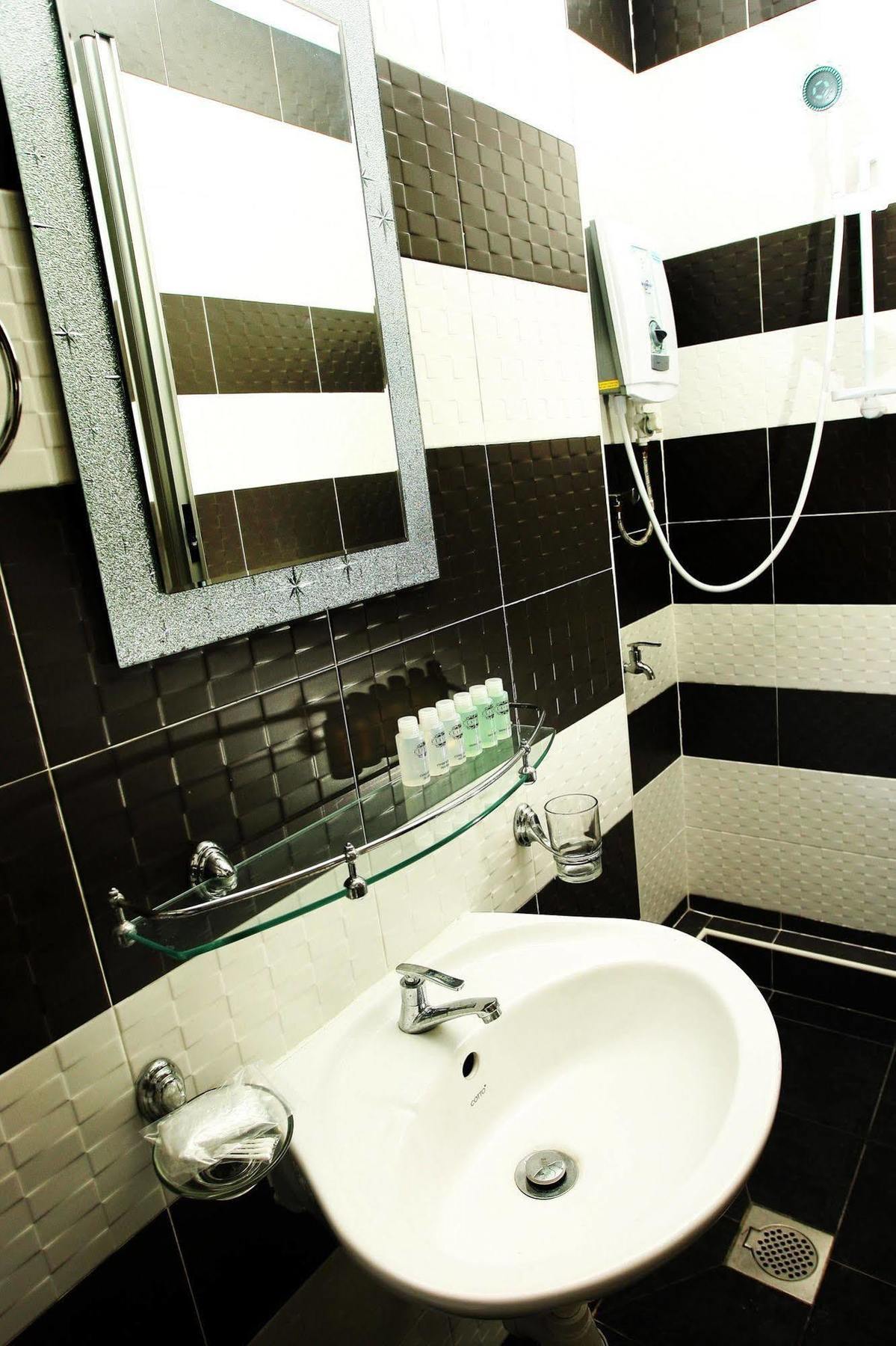T-hotel Jb 2*